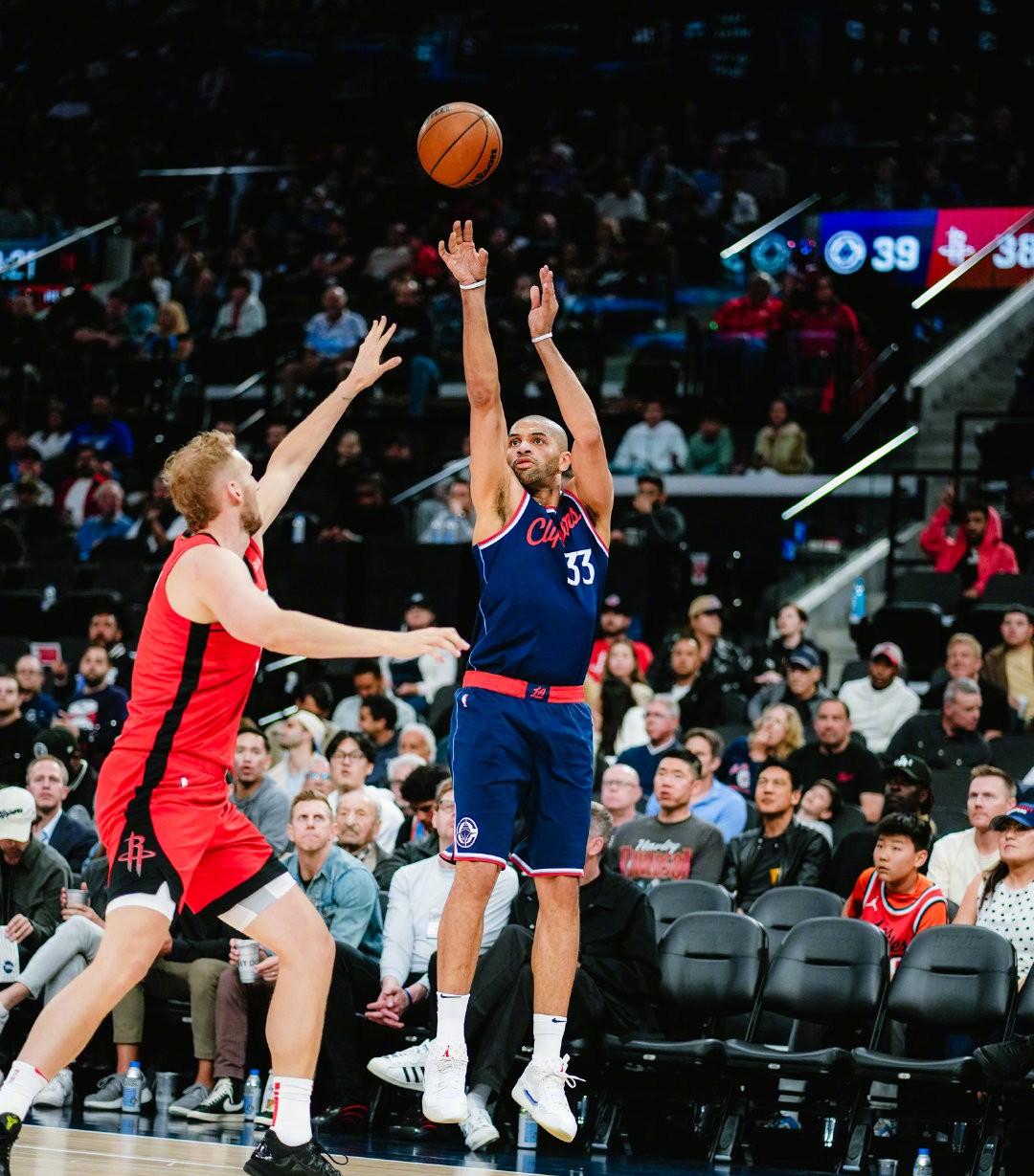 莱昂纳德复出，快船迎来重要支援