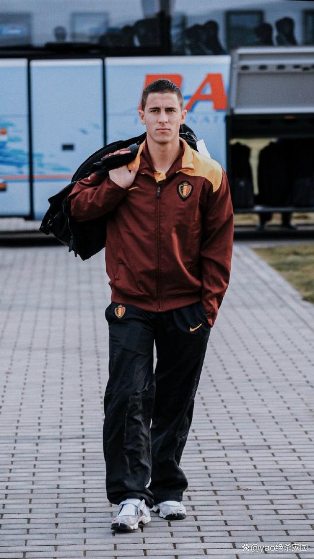 包含阿扎尔强势复出,或将对球队产生重大影响的词条 包含阿扎尔强势复出,或将对球队产生重大影响的词条