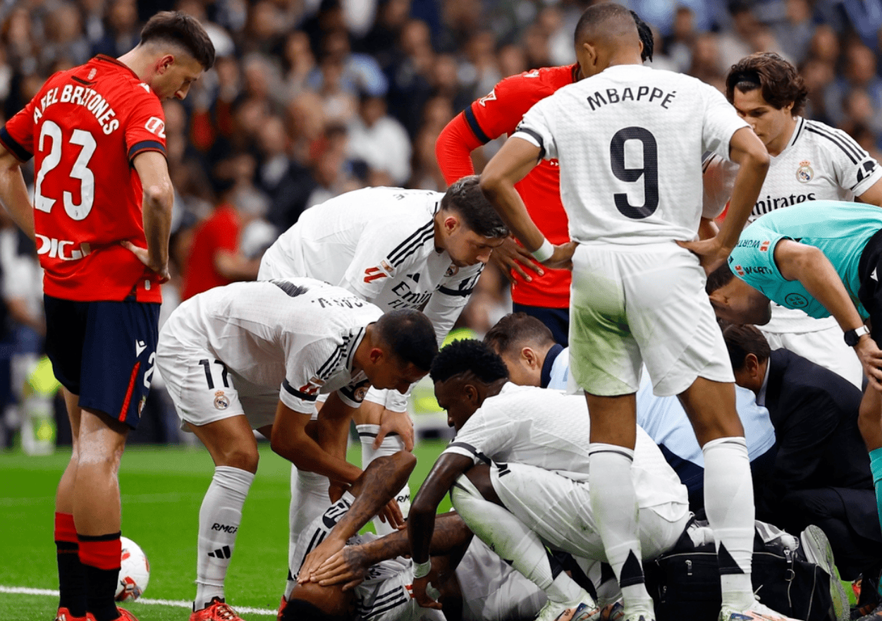 巴黎主场大胜，前锋姆巴佩上演帽子戏法的简单介绍