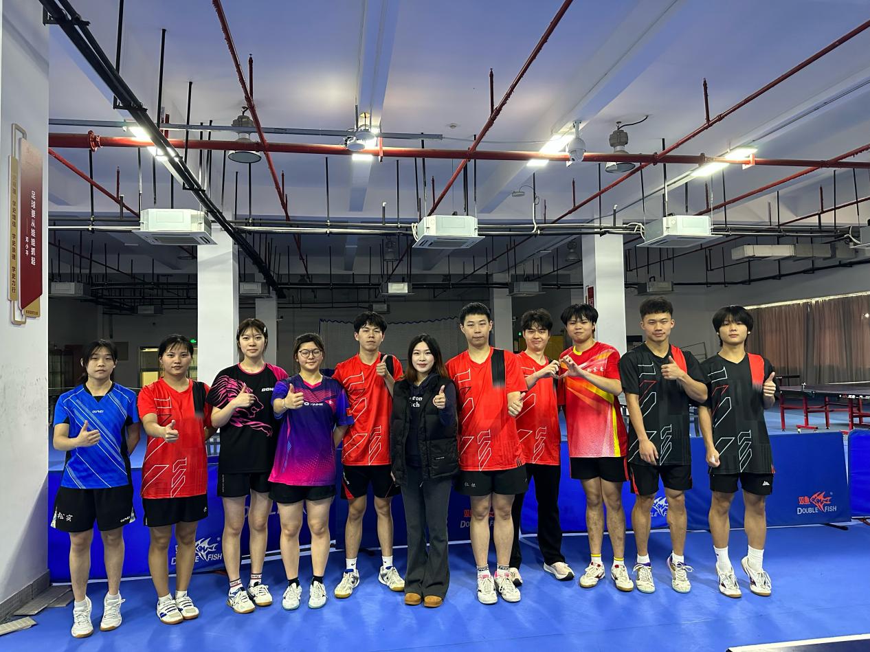 教练团队全力指导，提升球员士气