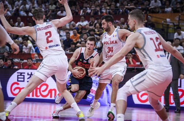 韩国击败俄罗斯晋级男篮八强