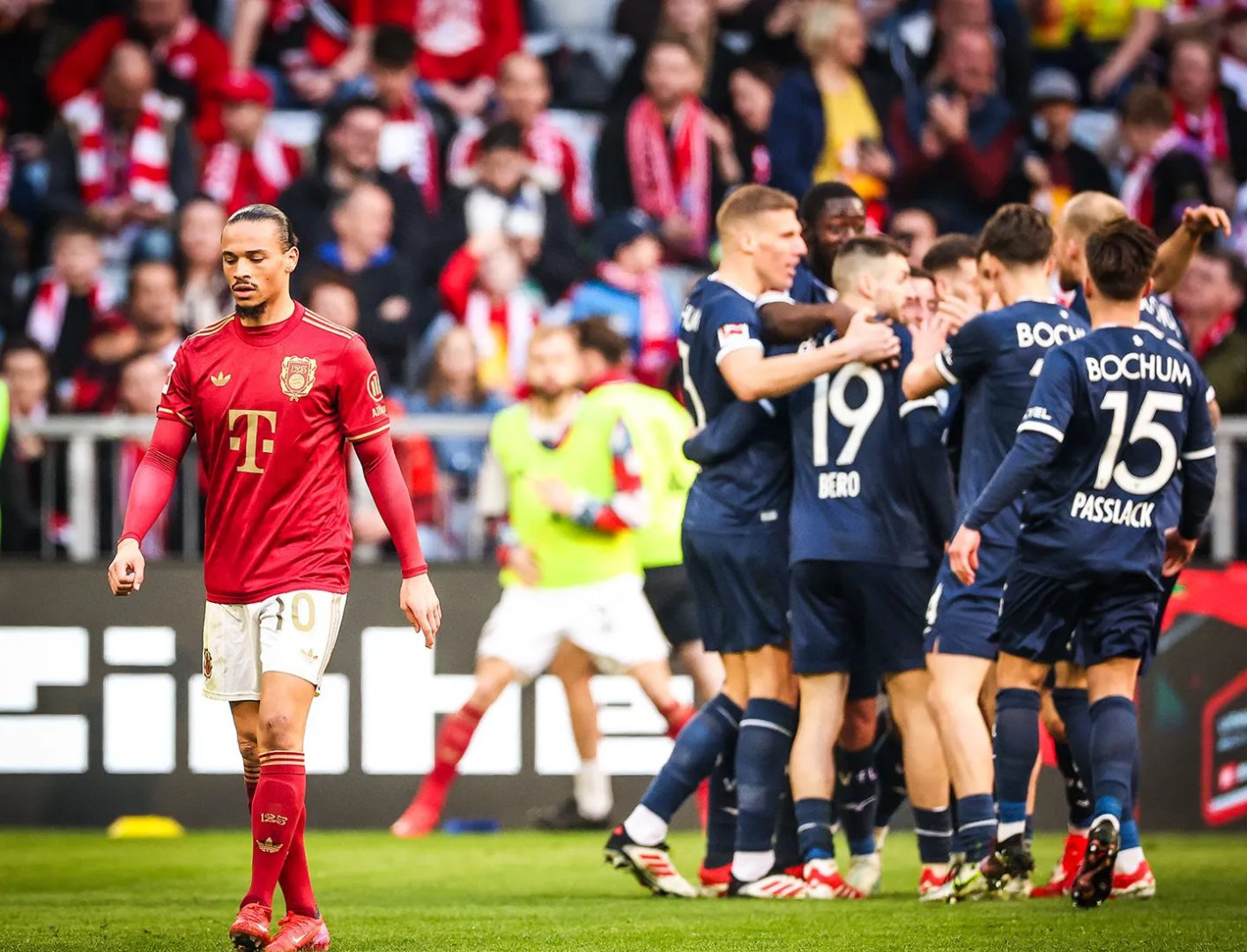 拜仁慕尼黑狂胜对手,德国足球再现辉煌 拜仁慕尼黑狂胜对手,德国足球再现辉煌