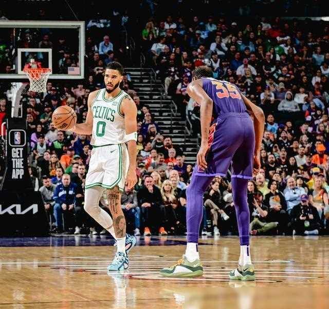 步行者力挫绿军，取得重要胜利的简单介绍