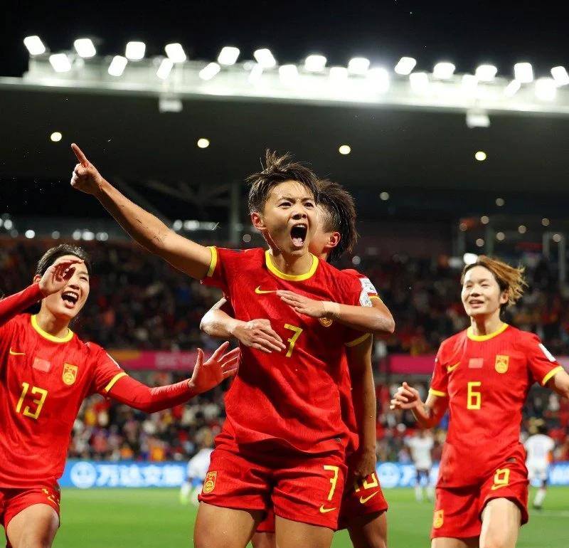 国际女足友谊赛顽强奋战,战力全开争夺第一 国际女足友谊赛顽强奋战,战力全开争夺第一