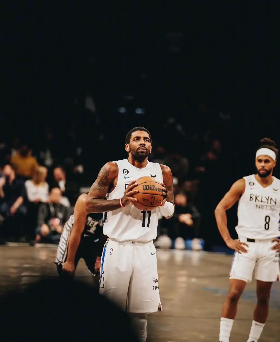 篮网大胜尼克斯,欧文狂砍30+成为全场焦点 篮网大胜尼克斯,欧文狂砍30+成为全场焦点