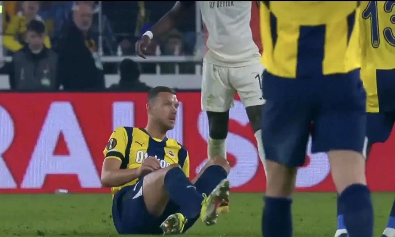 谢菲联深夜逼平西汉姆联,惜遭对手绝平阻止胜利 谢菲联深夜逼平西汉姆联,惜遭对手绝平阻止胜利