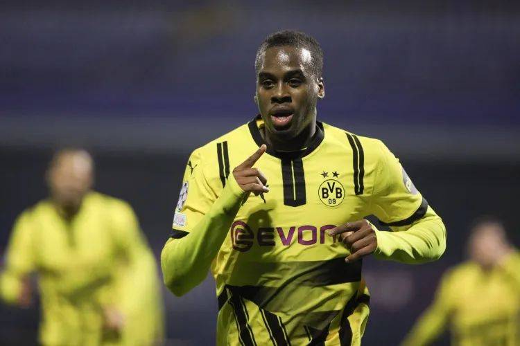 切尔西客场胜多特蒙德，夺得关键三分