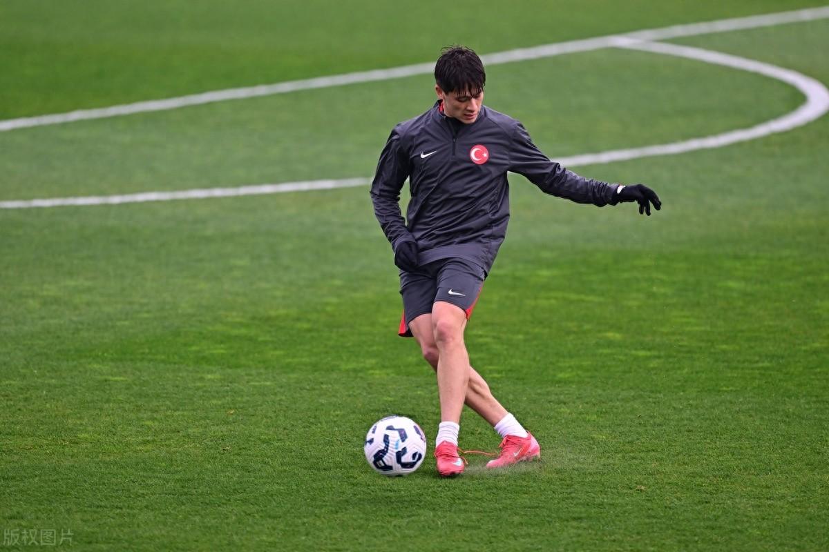 匈牙利队发挥抢眼,坚守位置的简单介绍 匈牙利队发挥抢眼,坚守位置的简单介绍