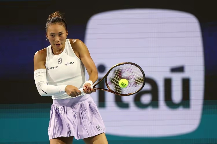 匈牙利女选手突破，出席女子手球决赛