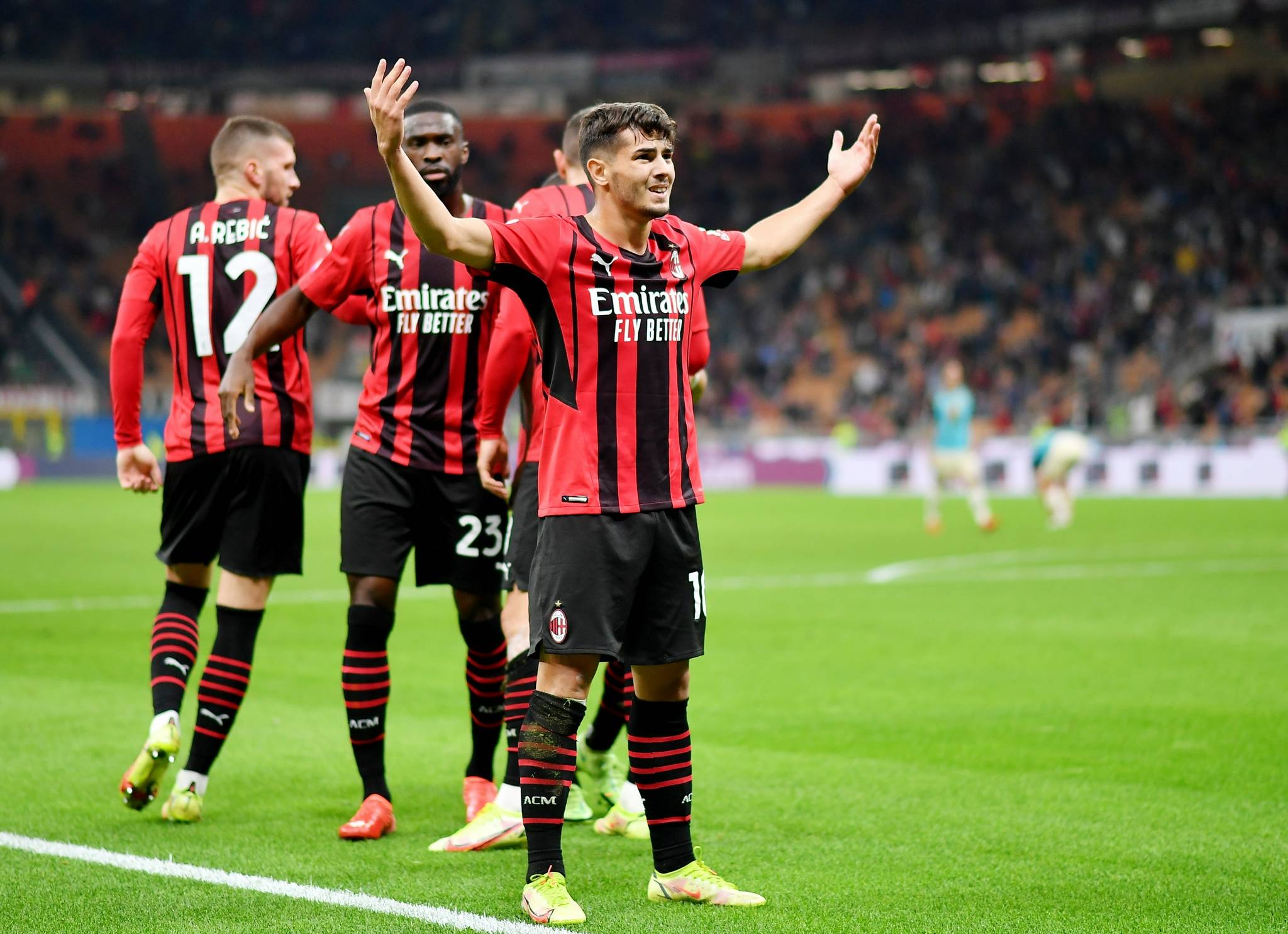 包含AC米兰主场大胜亚特兰大,取得联赛三连胜的词条 包含AC米兰主场大胜亚特兰大,取得联赛三连胜的词条