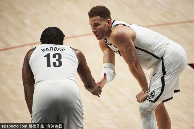 爵士抢胜篮网,秋实夏收 爵士抢胜篮网,秋实夏收